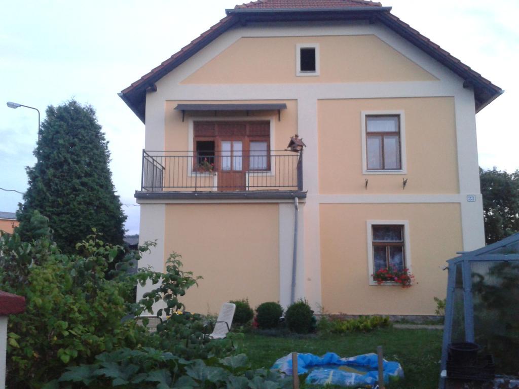 Český Krumlov Penzion Dora מראה חיצוני תמונה